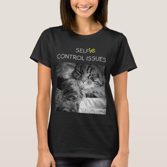 Selfie Self Control Issues Funny Cat T-Shirt