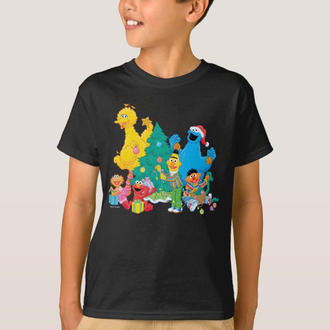 Sesame Street | Christmas Pals T-Shirt (Front)