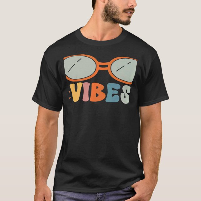 Seventh Grade Vibes 7th Grade Students Parents Tea T-Shirt (Front)