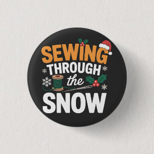 Sewing Through the Snow Funny Christmas Quilt 3 Cm Round Badge