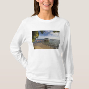 Seychelles, Praslin Island, Anse Bois de Rose, T-Shirt