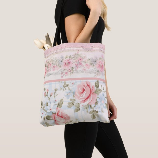 Shabby chic pink floral pattern tote bag (Close Up)