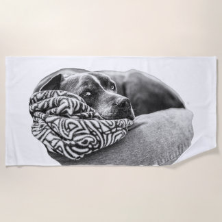Shaded Rest – Black & White Beach Towel