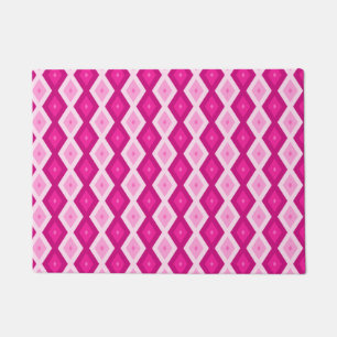 Shades of fuchsia diamond pattern doormat