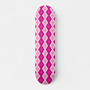 Shades of fuchsia diamond pattern skateboard