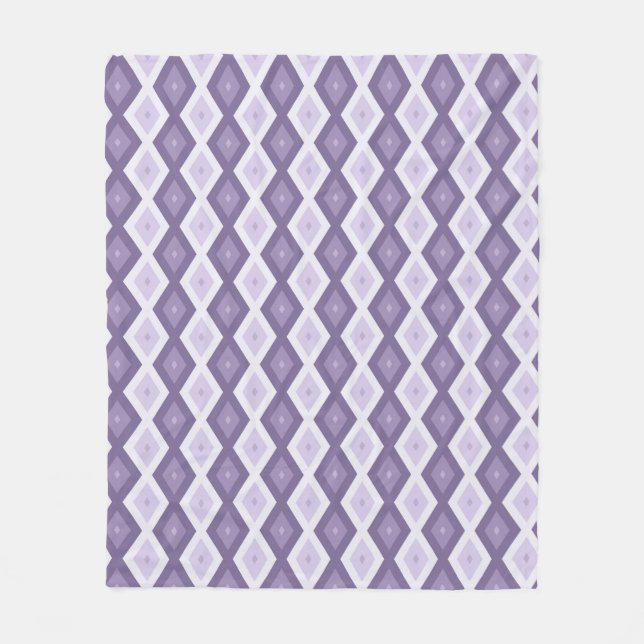 Shades of lavender diamond pattern fleece blanket (Front)