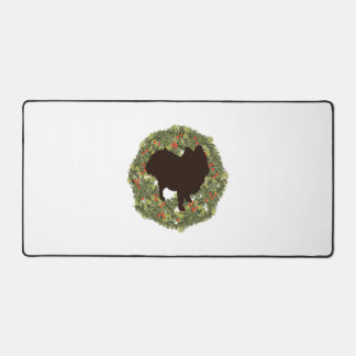 Shadow Silhouette Pomeranian in a Wreath   Desk Mat