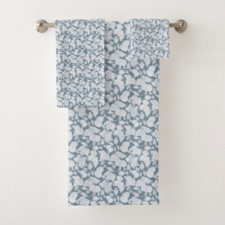 Shadowed Berry Leaf Towel Collection