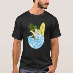 Shaka Sign Vintage Hang Loose Hawaii Surfing T-Shirt