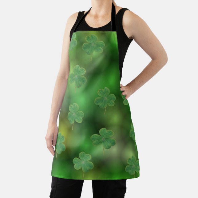Shamrock Apron (Insitu)