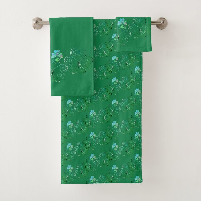 Shamrock Towel (Insitu)