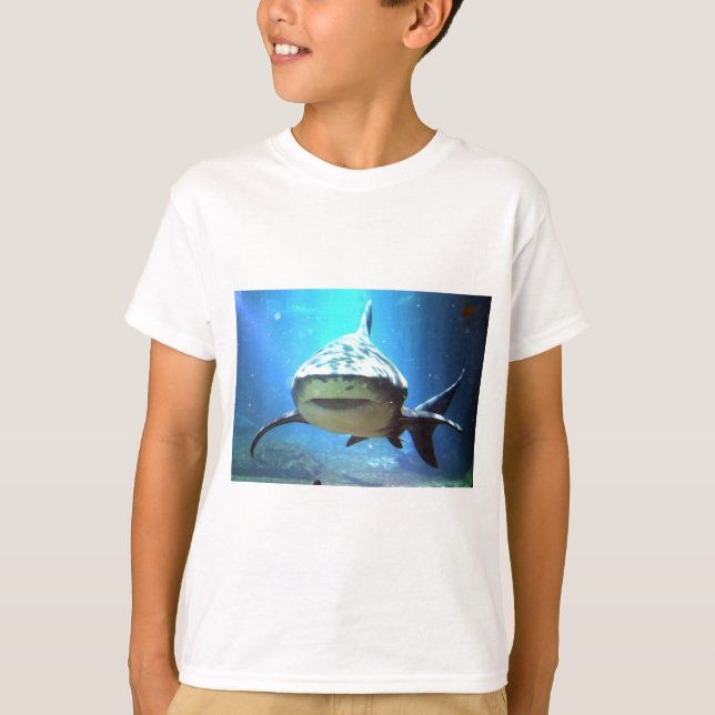 shark-5 T-Shirt (Front)