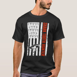 Shark Teeth Collecting Us Flag Shark Tooth Hunter  T-Shirt