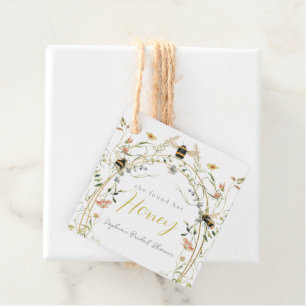 She found her Honey Wildflower Bridal Shower Favour Tags