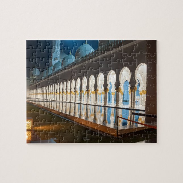 Sheikh Zayed Grand mosque in Abu Dhabi, United Ara Jigsaw Puzzle (Horizontal)