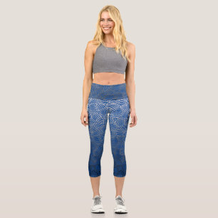 Shell pattern.04.w Blue BG Capri Leggings