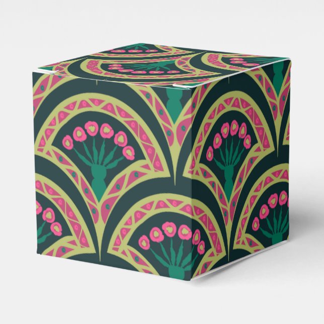 shell shaped green pattern favour box (Front Side)
