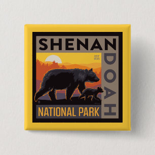 Shenandoah National Park Mama Bear & Cubs 15 Cm Square Badge