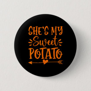 She's My Sweet Potato I Yam Autumn Thanksgiving Co 6 Cm Round Badge
