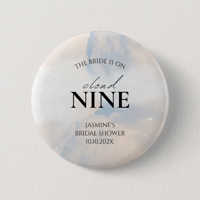 She's On cloud 9 Bridal Shower Dreamy Pastel Sky 6 Cm Round Badge (Front)
