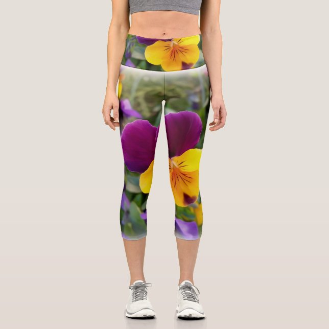 Shining pansies capri leggings (Front)