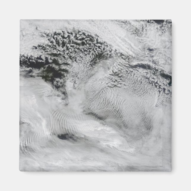 Ship-wave-shaped wave clouds magnet (Front)