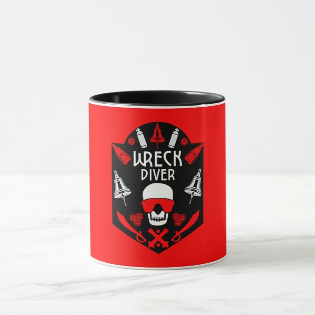 Shipwreck Scuba Divers mug (Center)