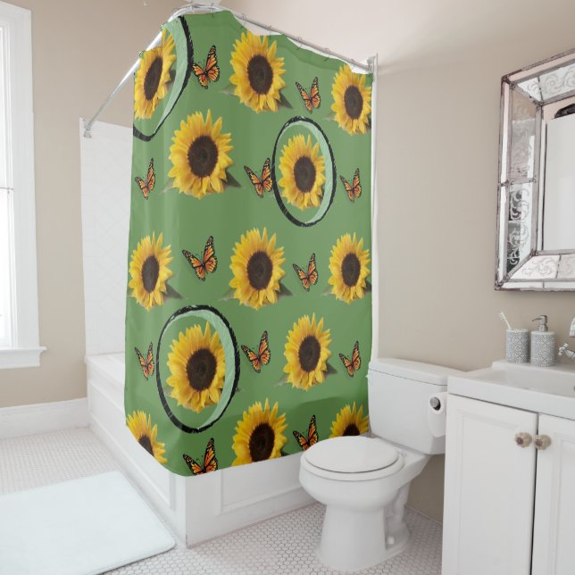 Shower curtain sunflowers (In Situ)