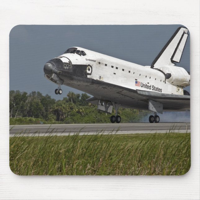 Shuttle Endeavour landing Kennedy Space Centre Mouse Pad (Front)