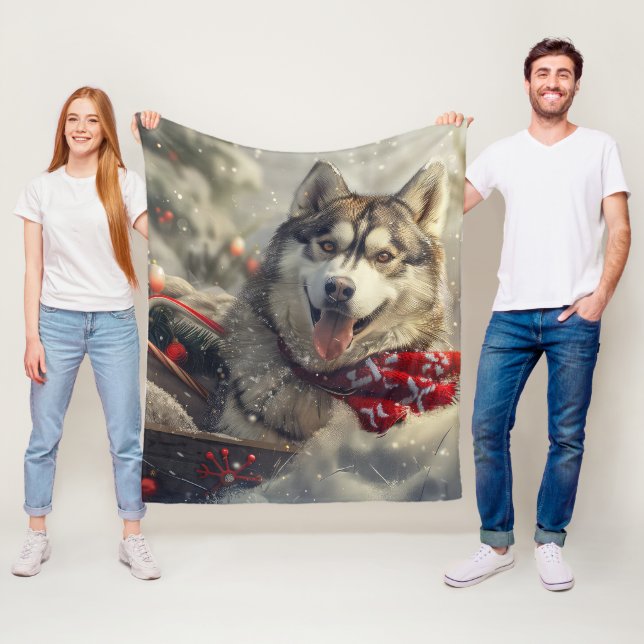 Siberian Husky Dog Christmas Festive Fleece Blanket (In Situ)