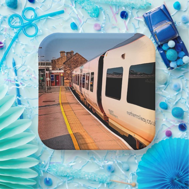 Side of the train paper plate (Party)