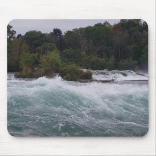 Sightseeing at Niagara Falls Mouse Pad