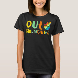 Sign Hand Tie Dye Peace Out Kindergarten Fun Gradu T-Shirt