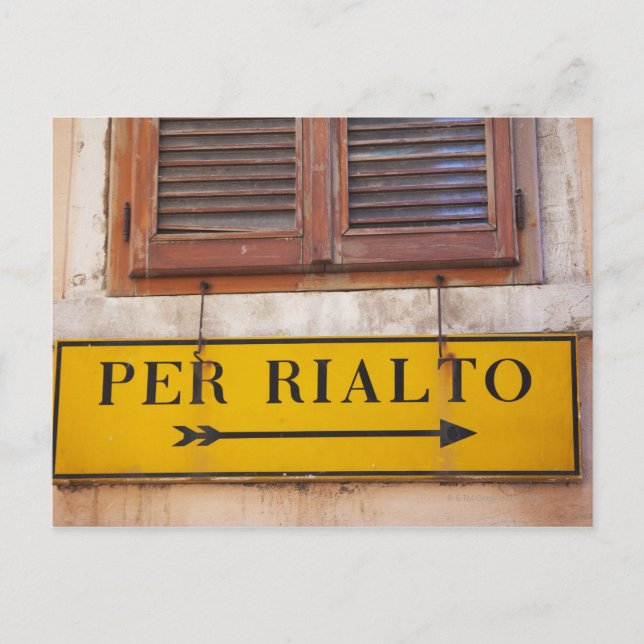 Sign pointing the way to the Rialto Bridge, Postcard (Front)