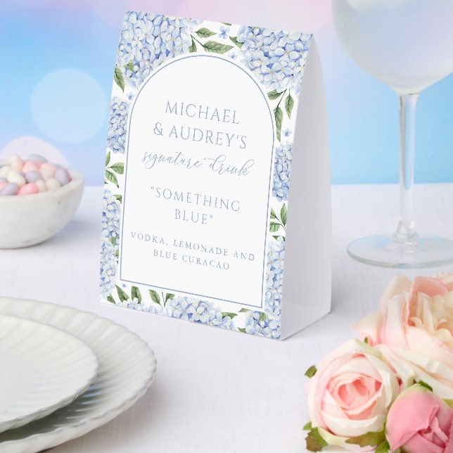 Signature Drink Blue Hydrangea Arch (Insitu(Wedding))