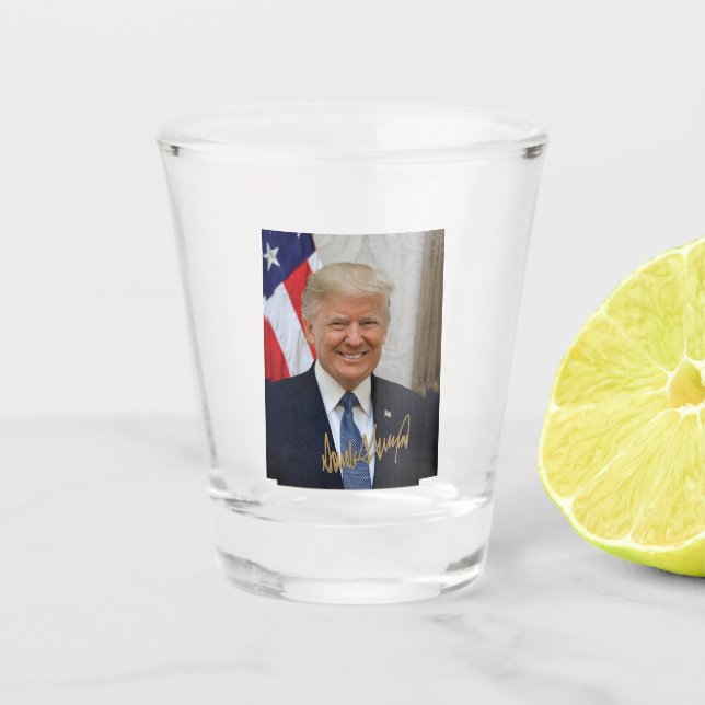 SIGNED BY PRESIDENT TRUMP.... SHOT GLASS (Front)