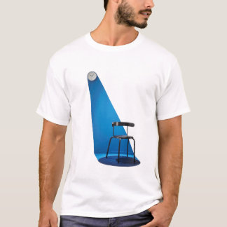 Signification de l'horloge et de la chaise   T-Shirt