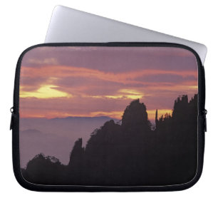 Silhouette of Mt. Huangshan (Yellow Mountain) at Laptop Sleeve