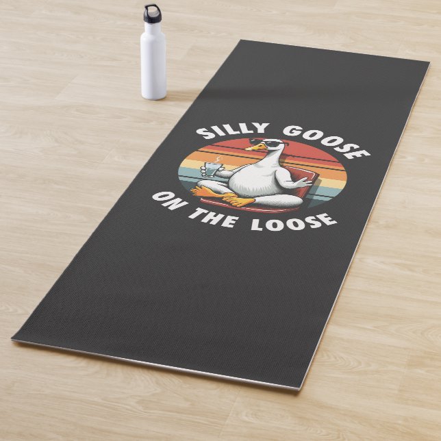 Silly Goose on the Loose Meditation Yoga Retro Yoga Mat (In Situ)