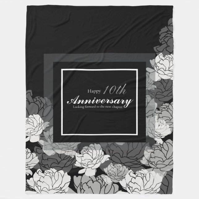 Silver, black, white 10th anniversary fleece blank blanket (Front)