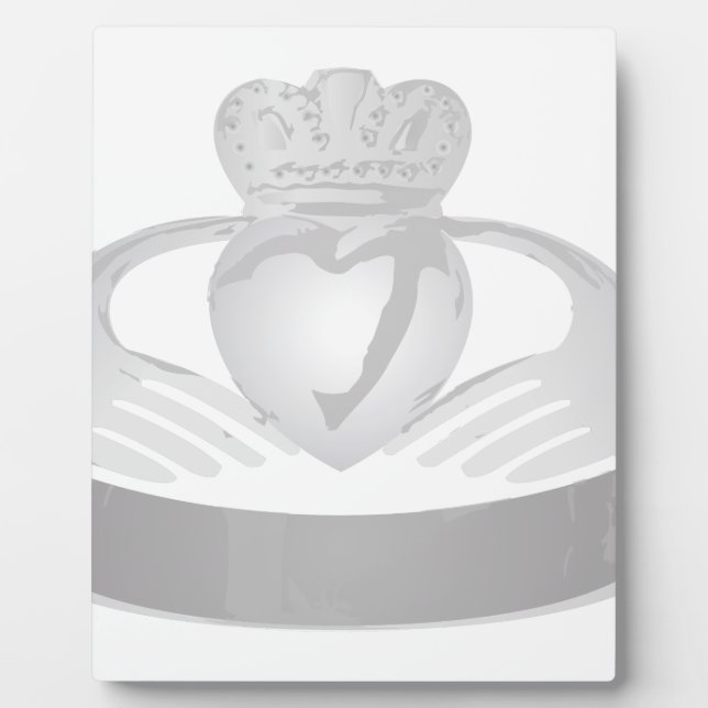 silver claddagh ring plaque (Front)