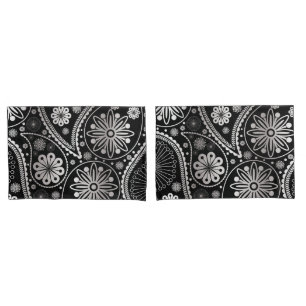 Silver paisley pattern pillowcase
