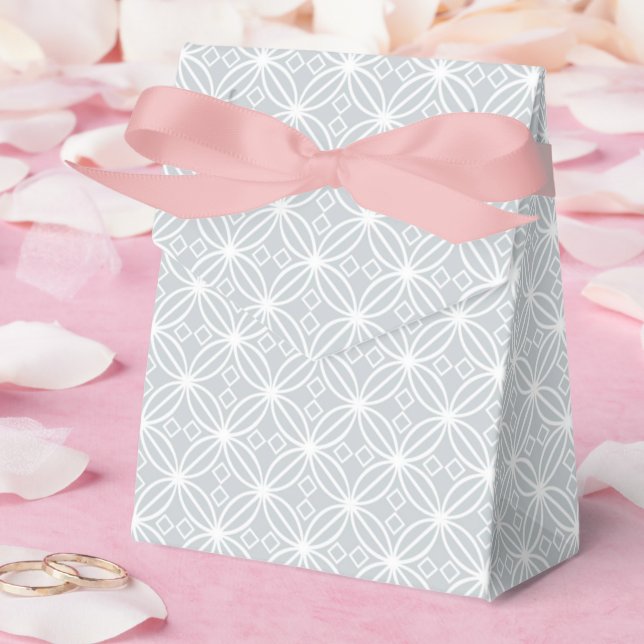 Silver Quad Flower Pattern All Occasion Pink Bow Favour Box (Wedding)