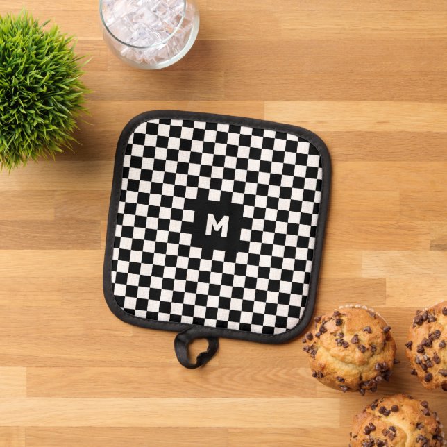 Simple Black and White Chequerboard Monogram Pot Holder (Top Down)