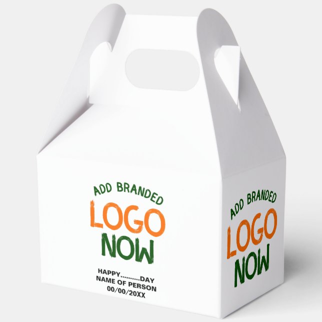 SIMPLE CONTEMPORARY CLEAN WHITE FASHIONABLE CLIENT FAVOUR BOX (Front)
