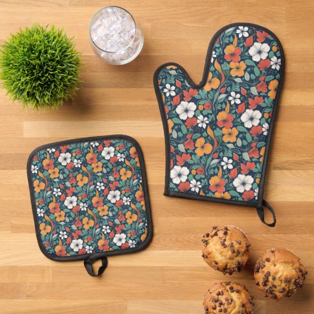 Simple floral pattern design oven mitt & pot holder set (Top Down)