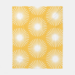 Simple flowers: Scandinavian seamless design. Fleece Blanket