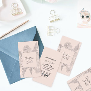 Simple Line Drawn Pink Blush Floral Daisy Beauty   Business Card