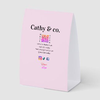 Simple minimal q r code social instagram logo addr