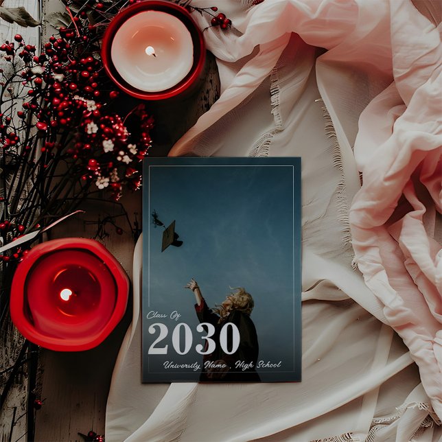 Simple Minimalist Graduation Invitation (Creator Uploaded)